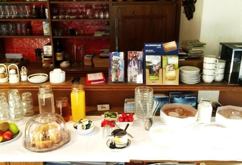 ホテル Pension Stubachblick