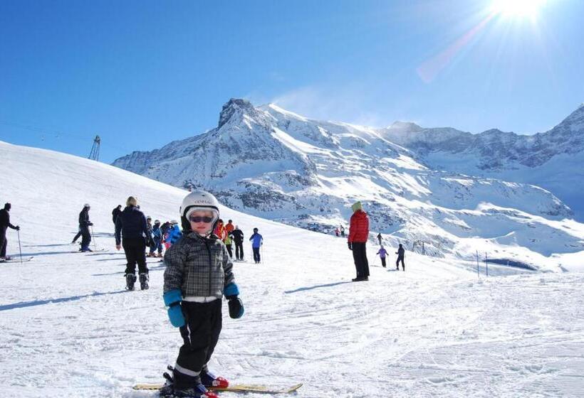 ホテル Pension Stubachblick