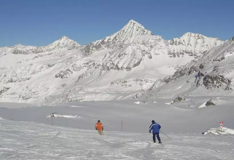 Hotelli Pension Stubachblick
