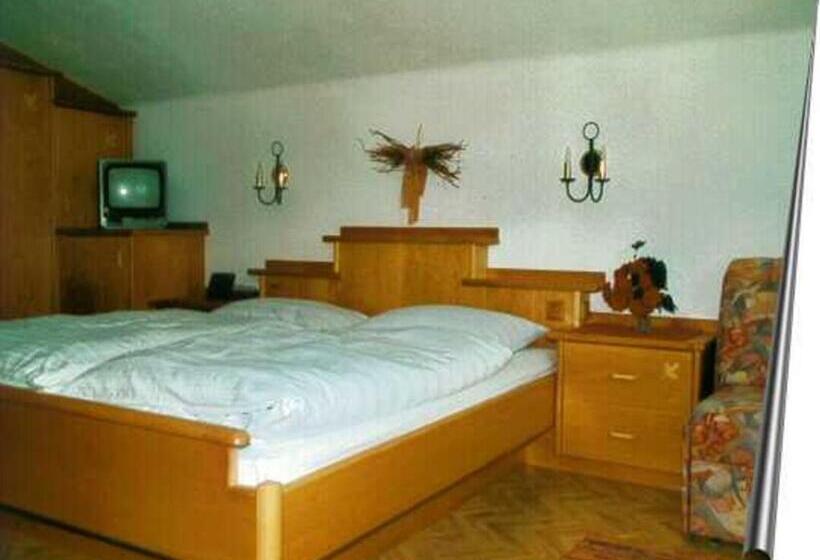 ホテル Pension Stubachblick