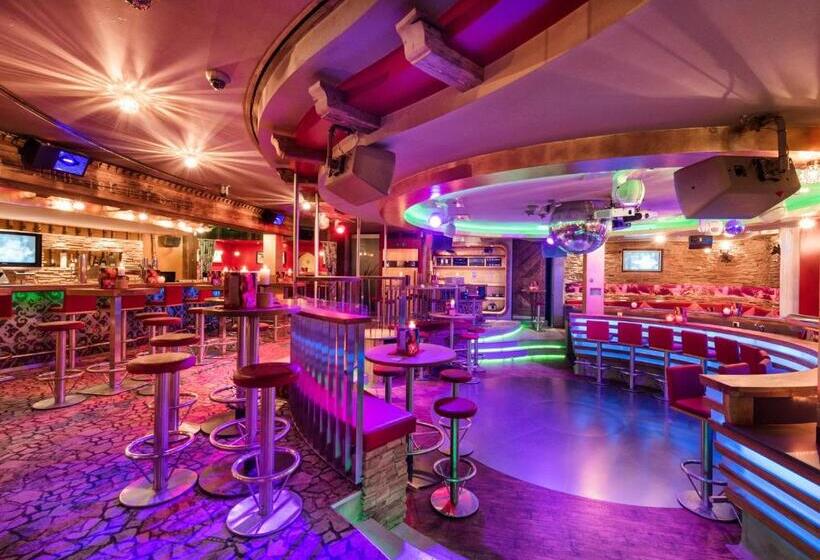 בית מלון כפרי Post Sport  Und Wellness