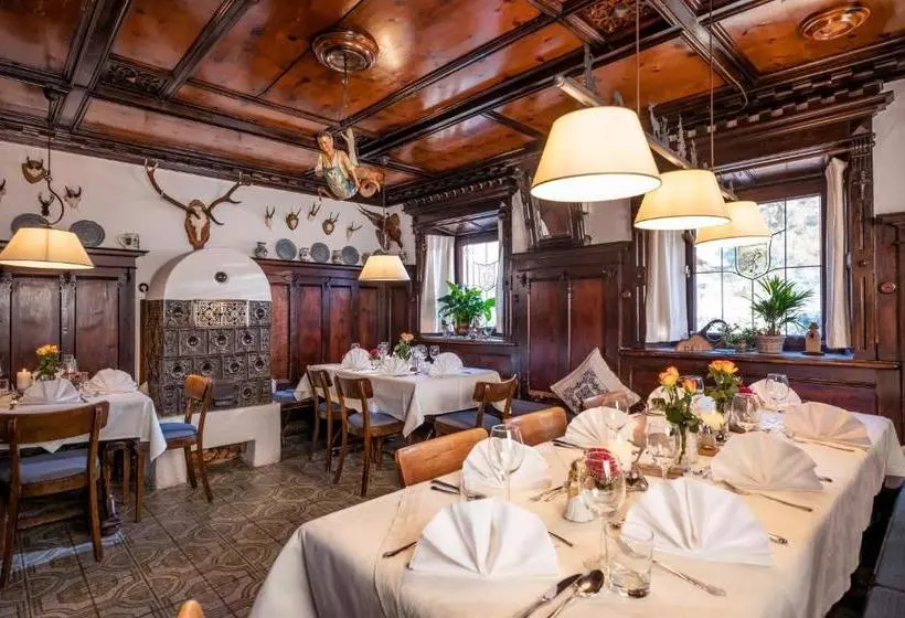 ホテル Postgasthof Fischerwirt