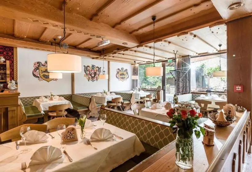 ホテル Postgasthof Fischerwirt