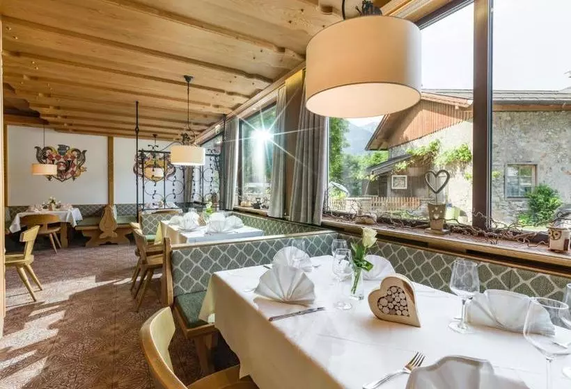 ホテル Postgasthof Fischerwirt