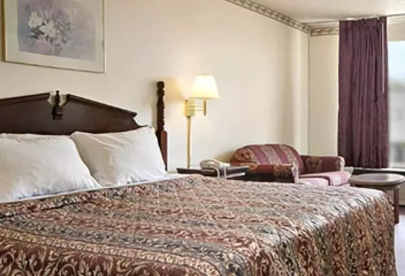 ホテル Royal Extended Stay