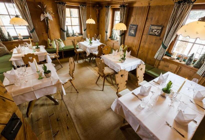 酒店 S'hoamatl Dorfkrug Appartements