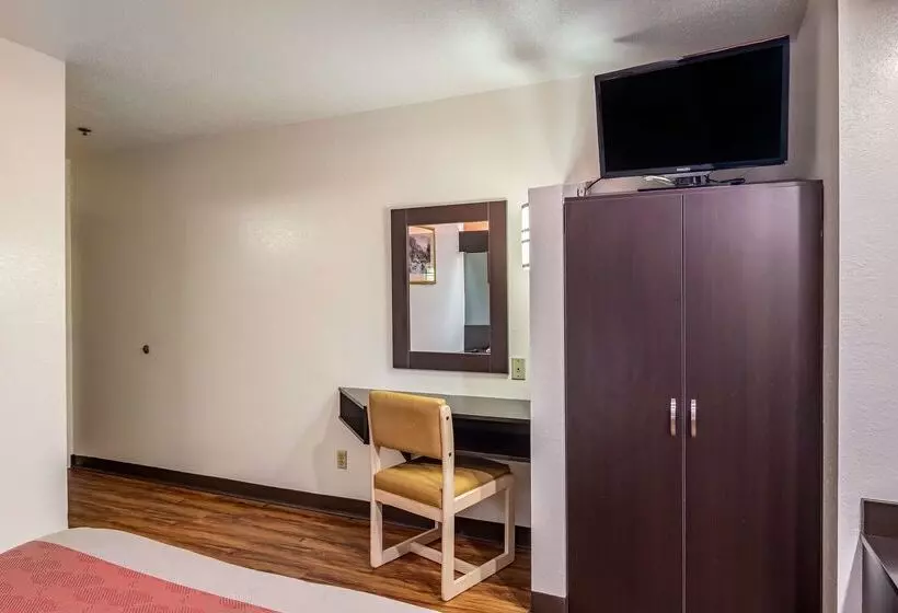 Motel 6 Chattanooga Downtown