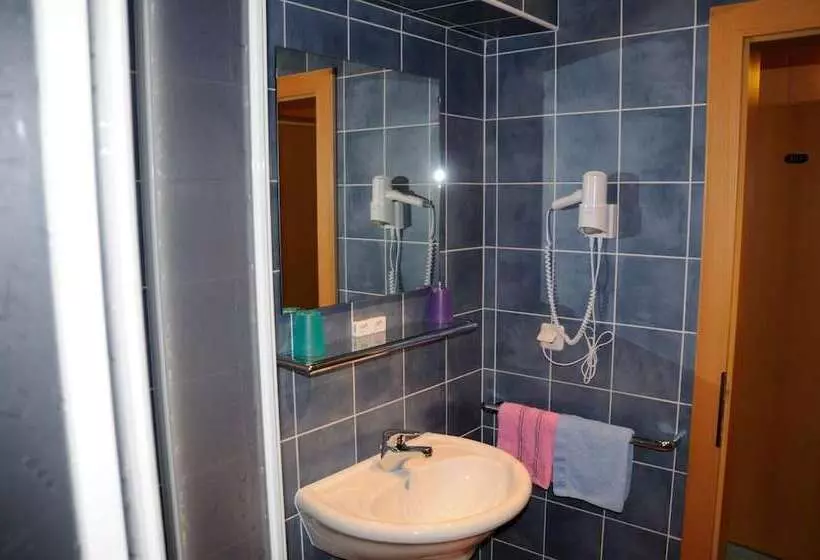 Strandhotel Weyregg