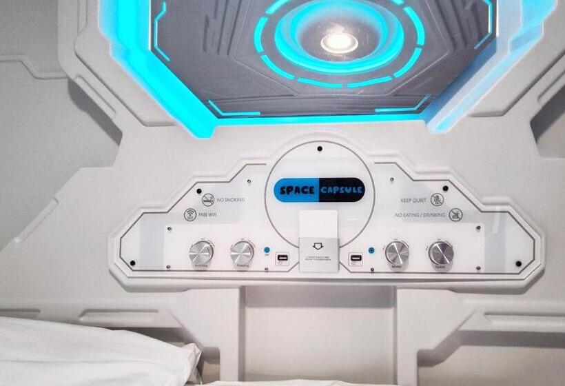Hostel Capsula