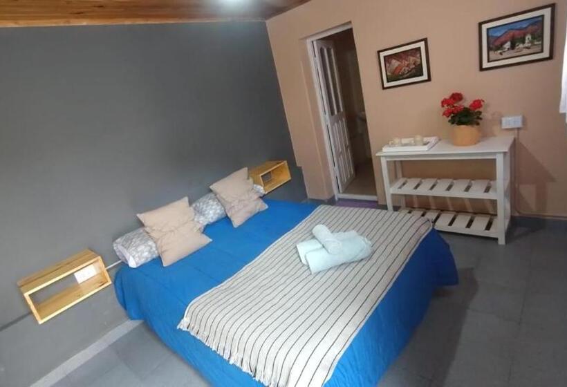 הוסטל La Puerta Verde