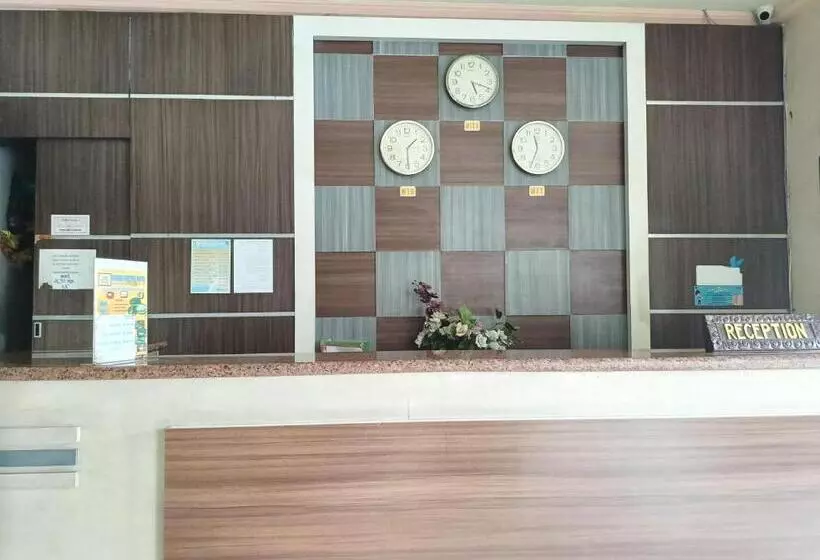 Collection O 93163 Hotel Grand Kartika