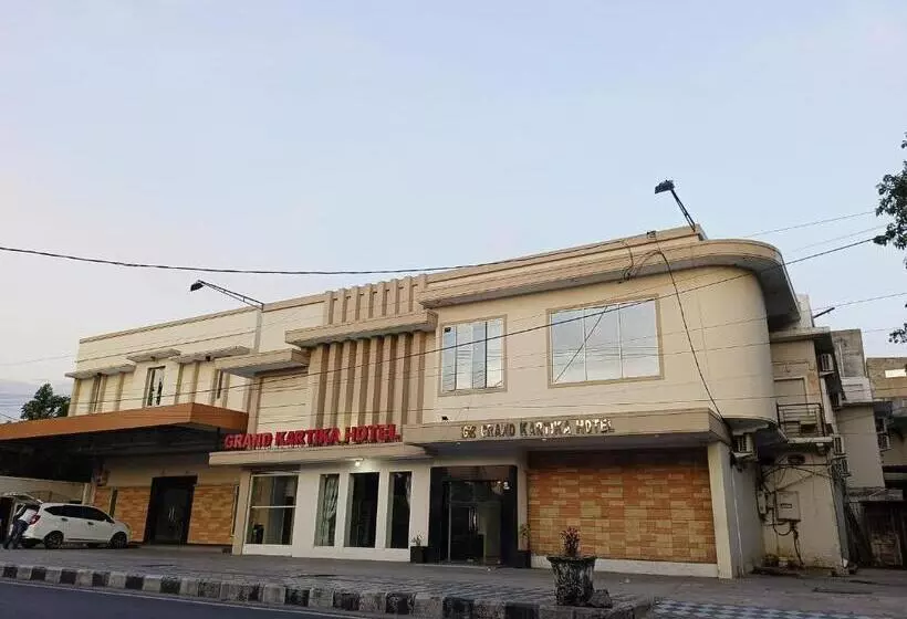 Collection O 93163 Hotel Grand Kartika