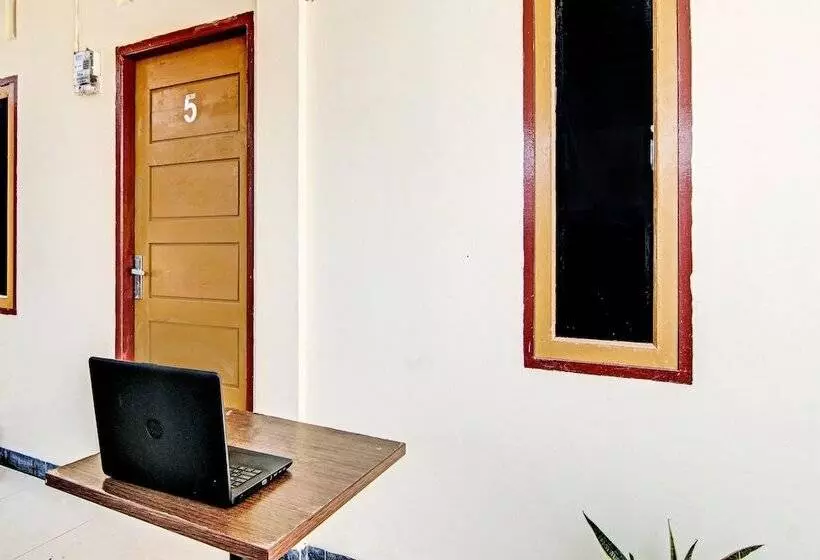 ホテル A3 Homestay Syariah Executive By Oyo