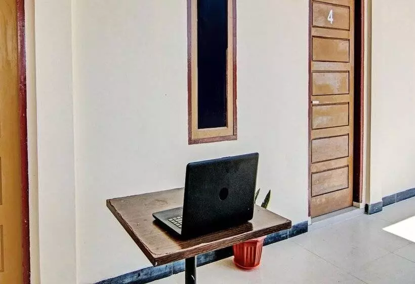 ホテル A3 Homestay Syariah Executive By Oyo