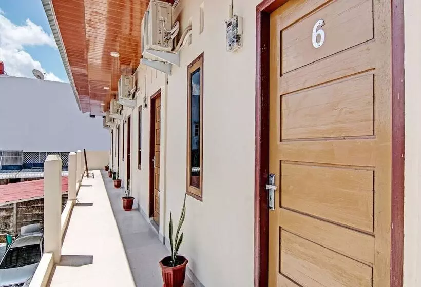 ホテル A3 Homestay Syariah Executive By Oyo