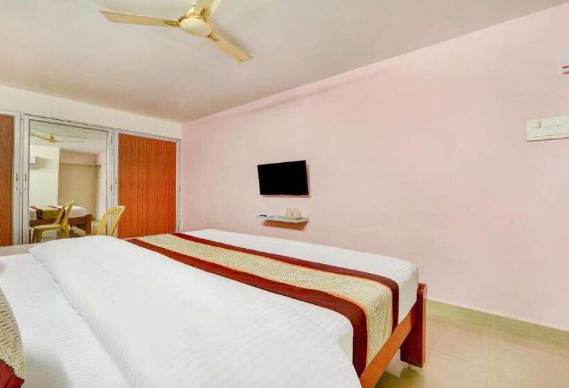 Hotel Grand Park   Near Alrport