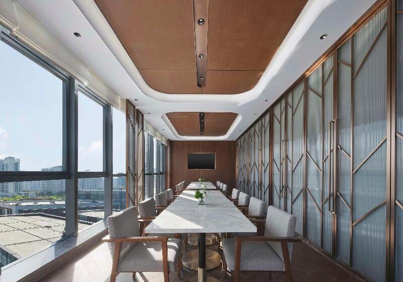 호텔 Hilton Garden Inn Nantong Rudong