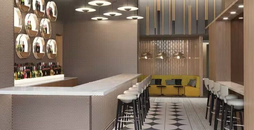 酒店 Home2 Suites by Hilton New York Times Square