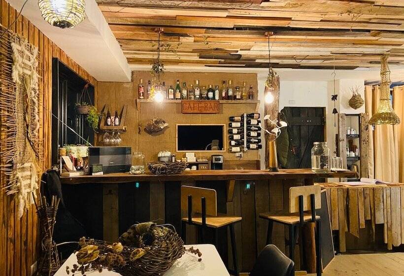 هتل La Colmena Eco Lodge