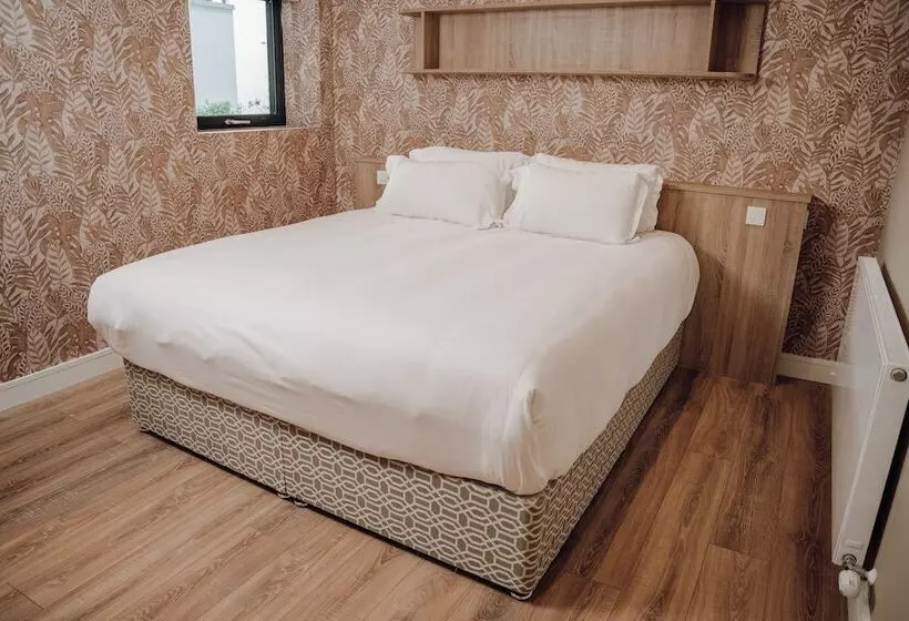 Hotelli Shoreline Apartments