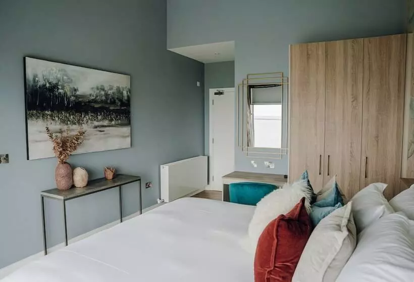 Hotelli Shoreline Apartments