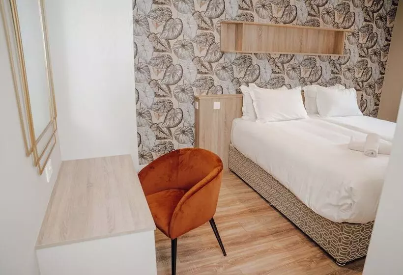 Hotelli Shoreline Apartments