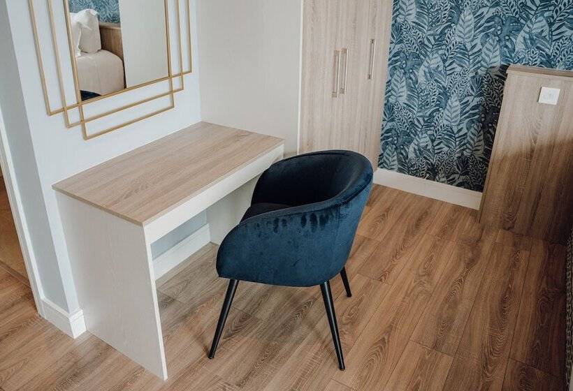 בית מלון כפרי Shoreline Apartments