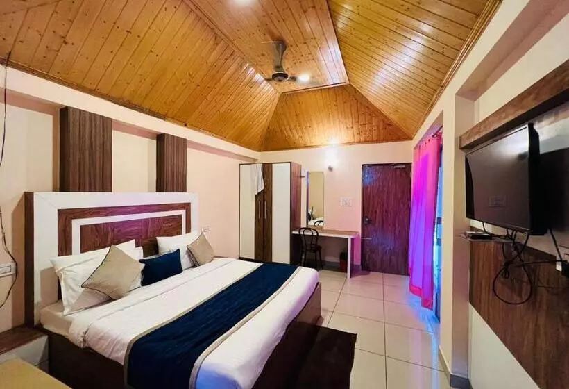 Hotelli Sky Hill Top A Unit Of Kasauli View