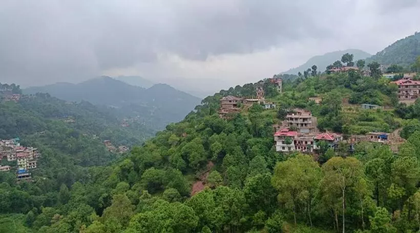 Hotelli Sky Hill Top A Unit Of Kasauli View