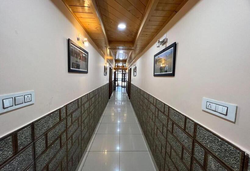 בית מלון כפרי Sky Hill Top A Unit Of Kasauli View