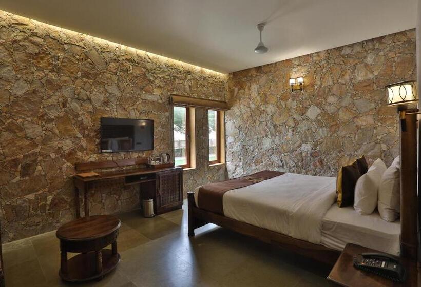 ホテル Vikrama Sarovar Portico Pavagadh