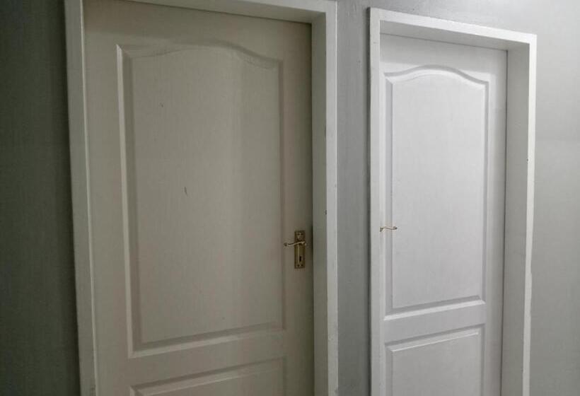 膳宿费 Family House