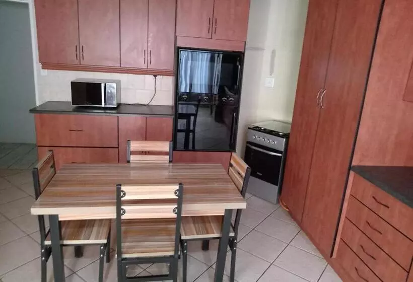 پانسیون Family House