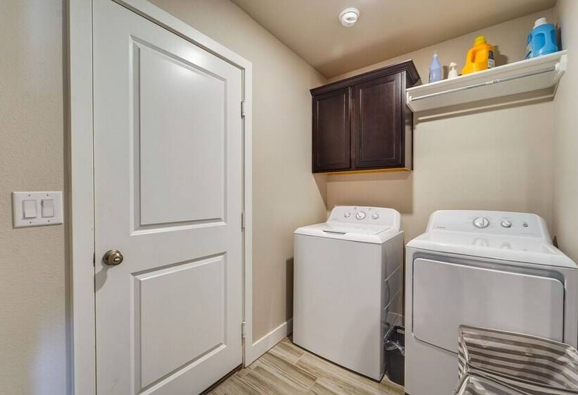 Pet Friendly Lubbock Home 10 Mi To Downtown