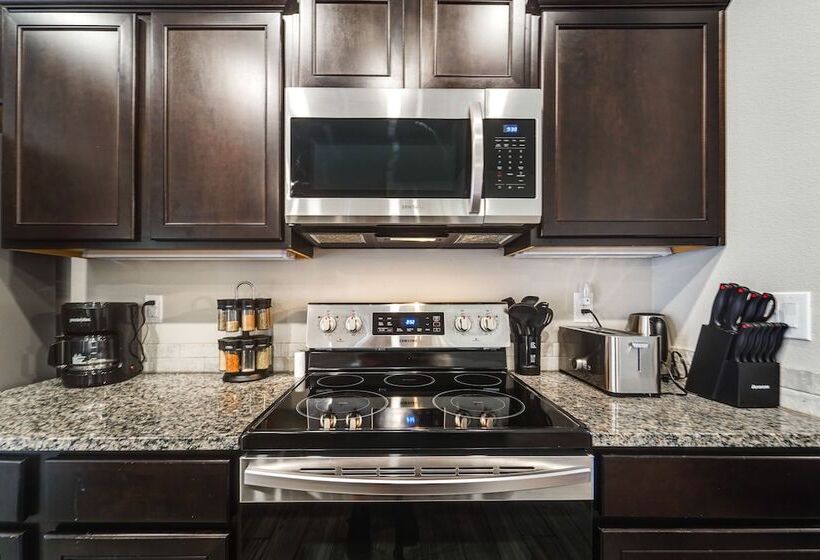 Pet Friendly Lubbock Home 10 Mi To Downtown