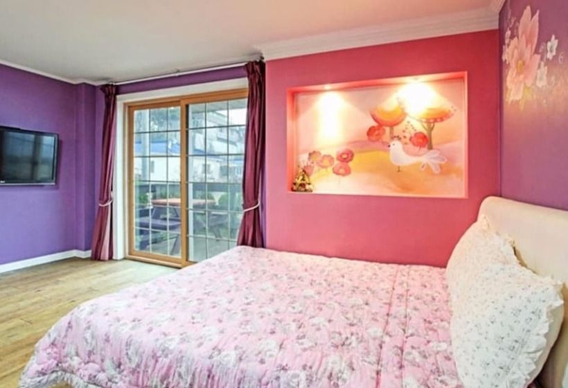 Taean Jangmibit Insaeng Pension