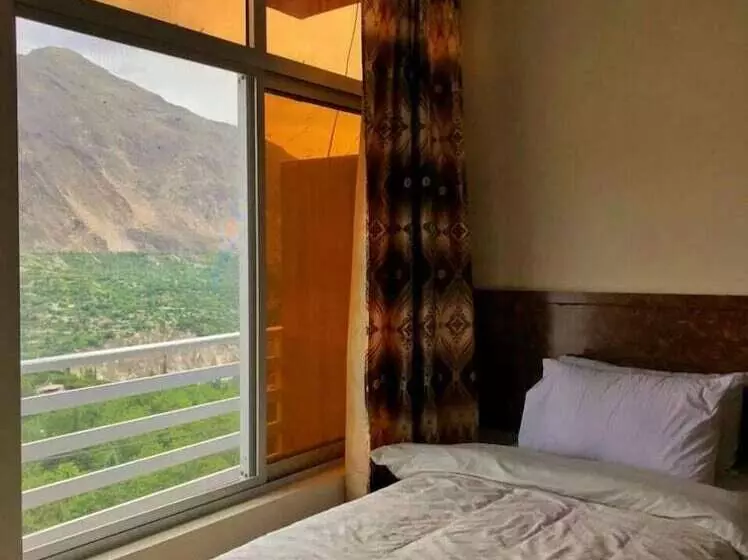 Vista Hotel Danyore