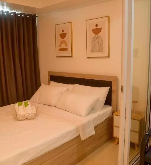 1br Condo In Parañaque