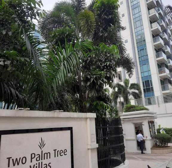 2 Palm Tree Villas Condotel Near Airport By Rqui