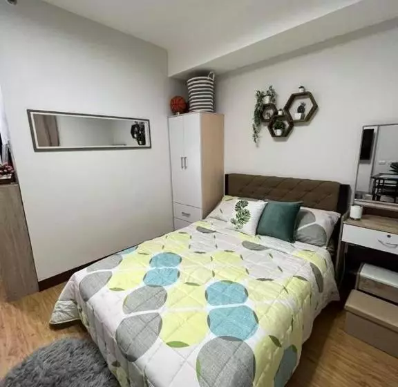 Casa De Gomez At Mesaverte Residences