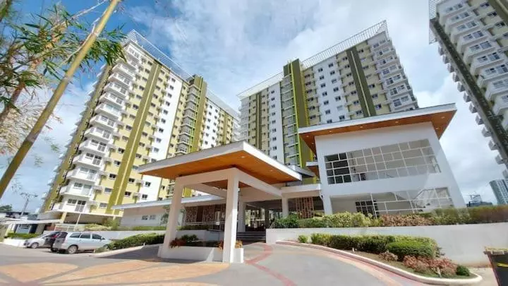 Casa De Gomez At Mesaverte Residences