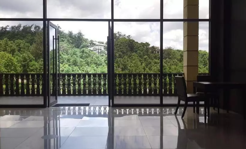 Hotelli Carol Crosswinds Tagaytay