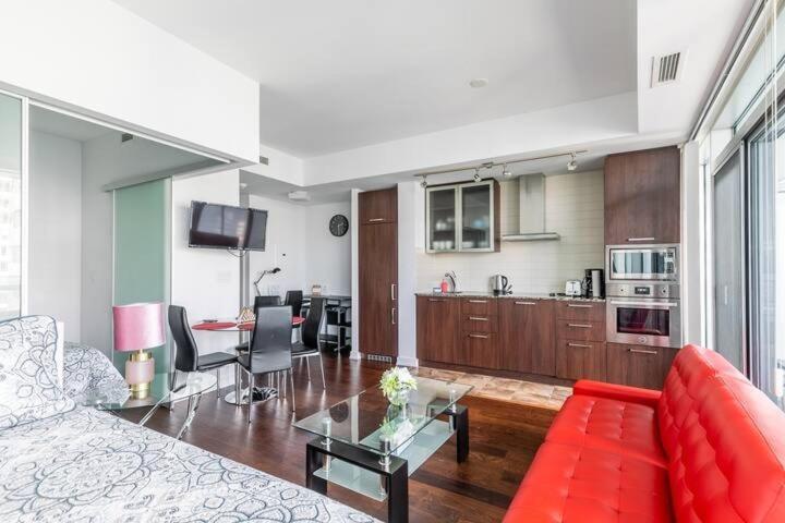 호텔 Comfort Opulence Suites Downtown High Floor Condo With Balcony City View