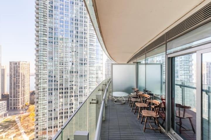 호텔 Comfort Opulence Suites Downtown High Floor Condo With Balcony City View