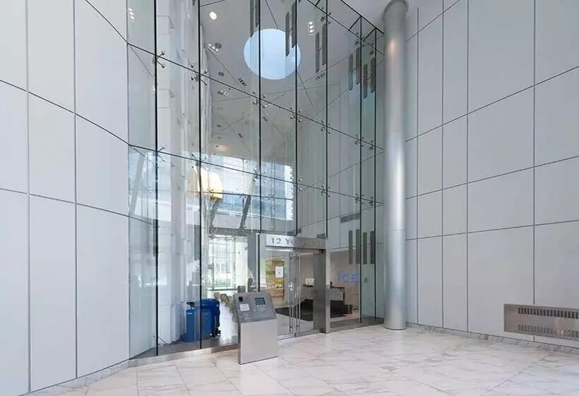 ホテル Comfort Opulence Suites Downtown High Floor Condo With Balcony City View