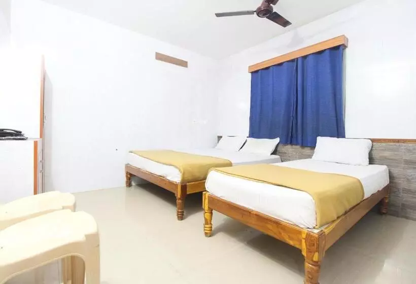 Hotelli Jks Deluxe Lodge