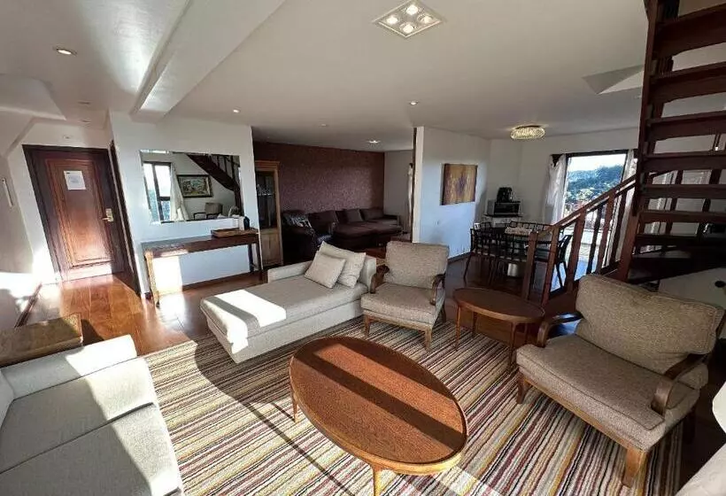 ホテル Lindo Duplex Em Campos Do Jordão
