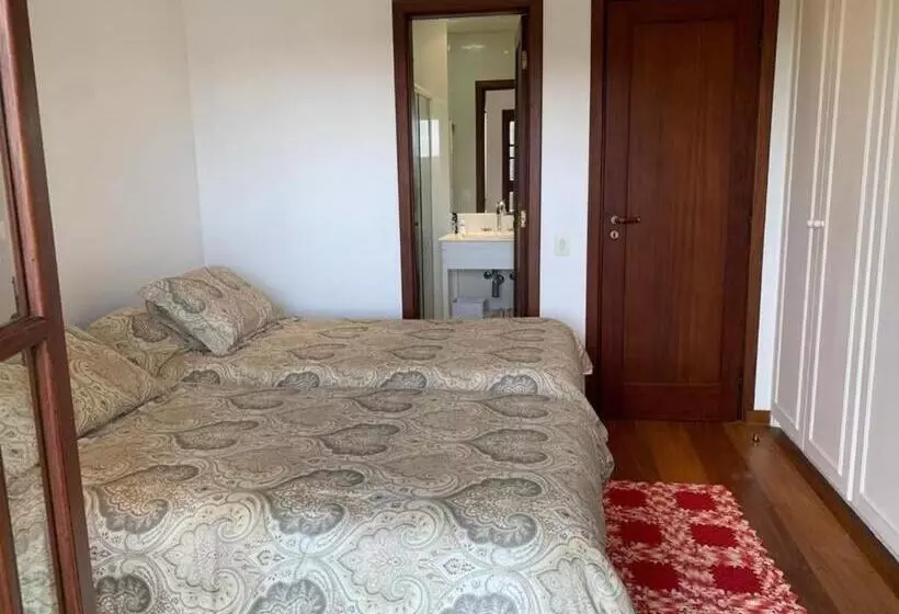 ホテル Lindo Duplex Em Campos Do Jordão