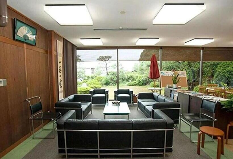 בית מלון כפרי Miyajima Guest House Mikuniya Vacation Stay 72591v