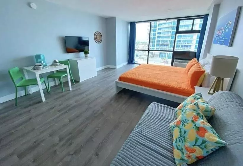 ホテル Ocean Side Inn Studios